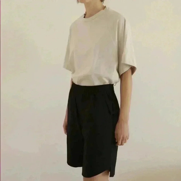 Magpie Goose | “Yenisei” Long Black Shorts - Picture 1 of 9